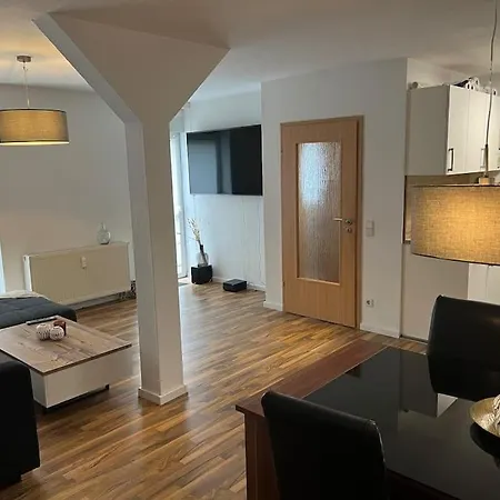 City Wohnung Apartament Chociebuż